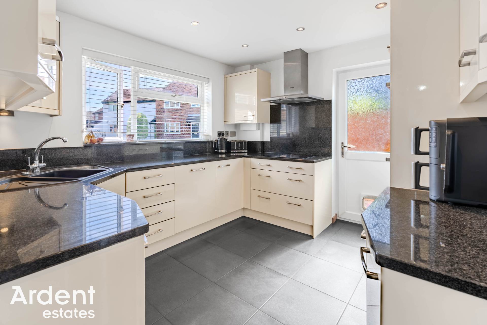 Photo 9 of Mayland Close, Heybridge