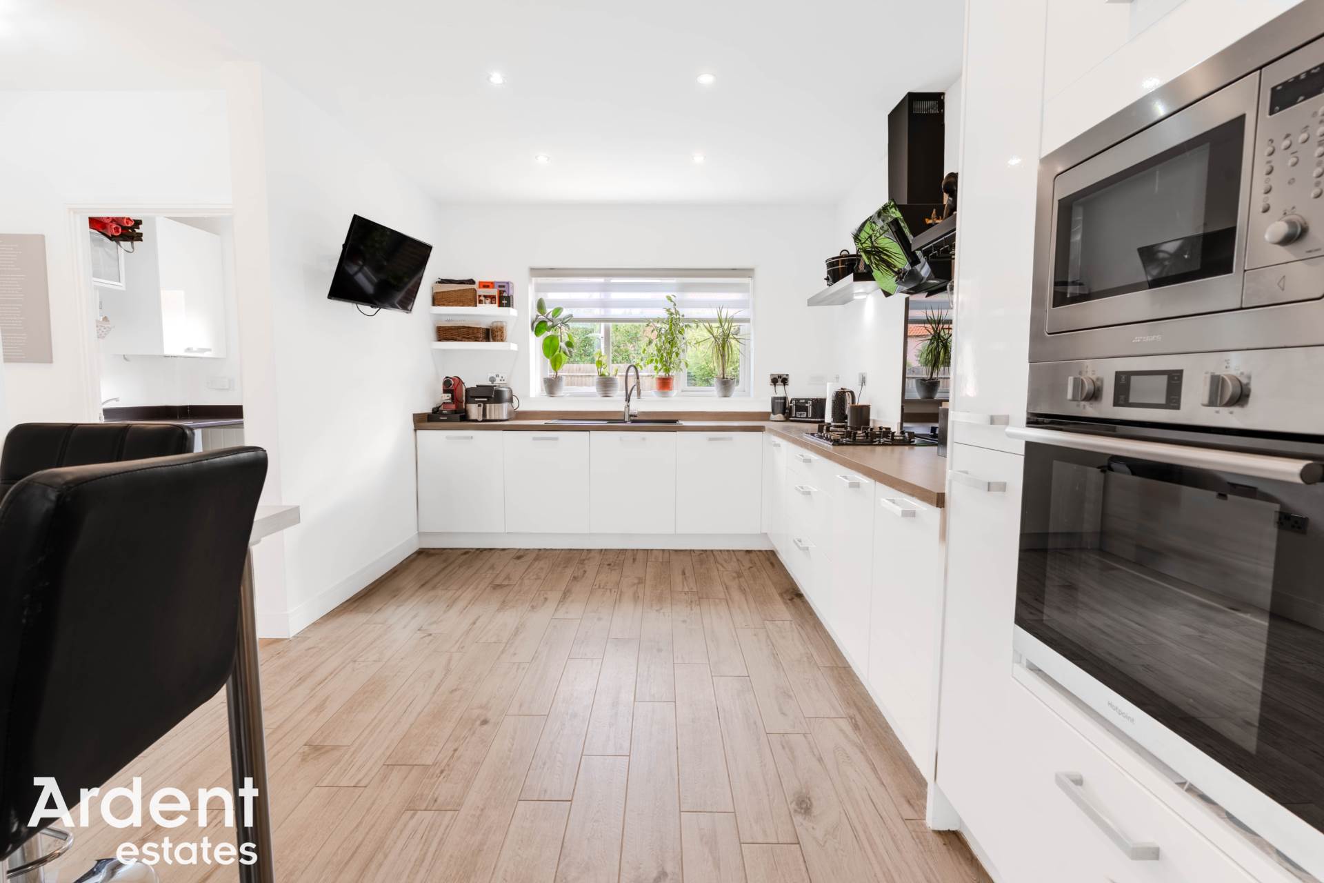 Photo 11 of Battle Rise, Heybridge