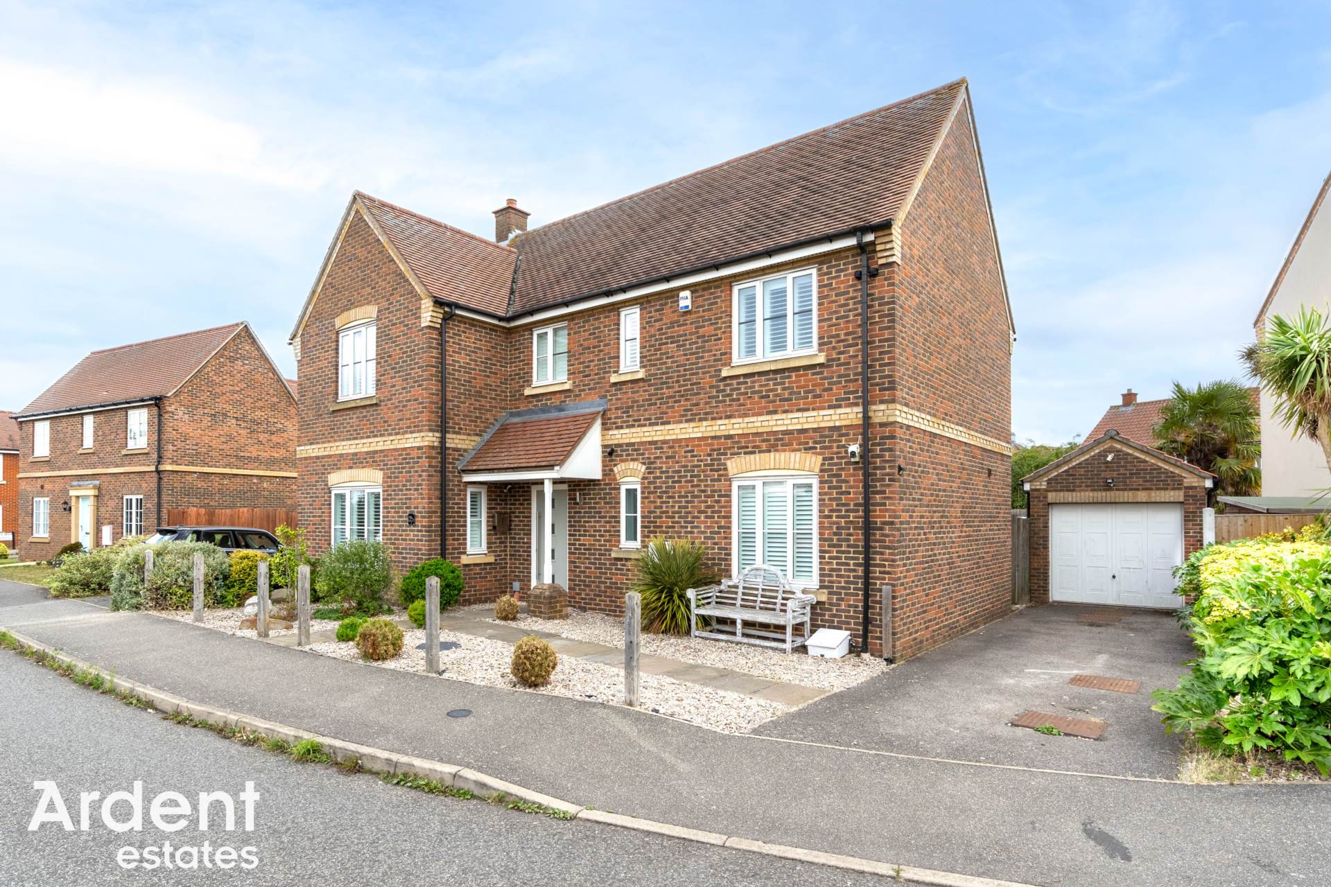 Photo 3 of Battle Rise, Heybridge