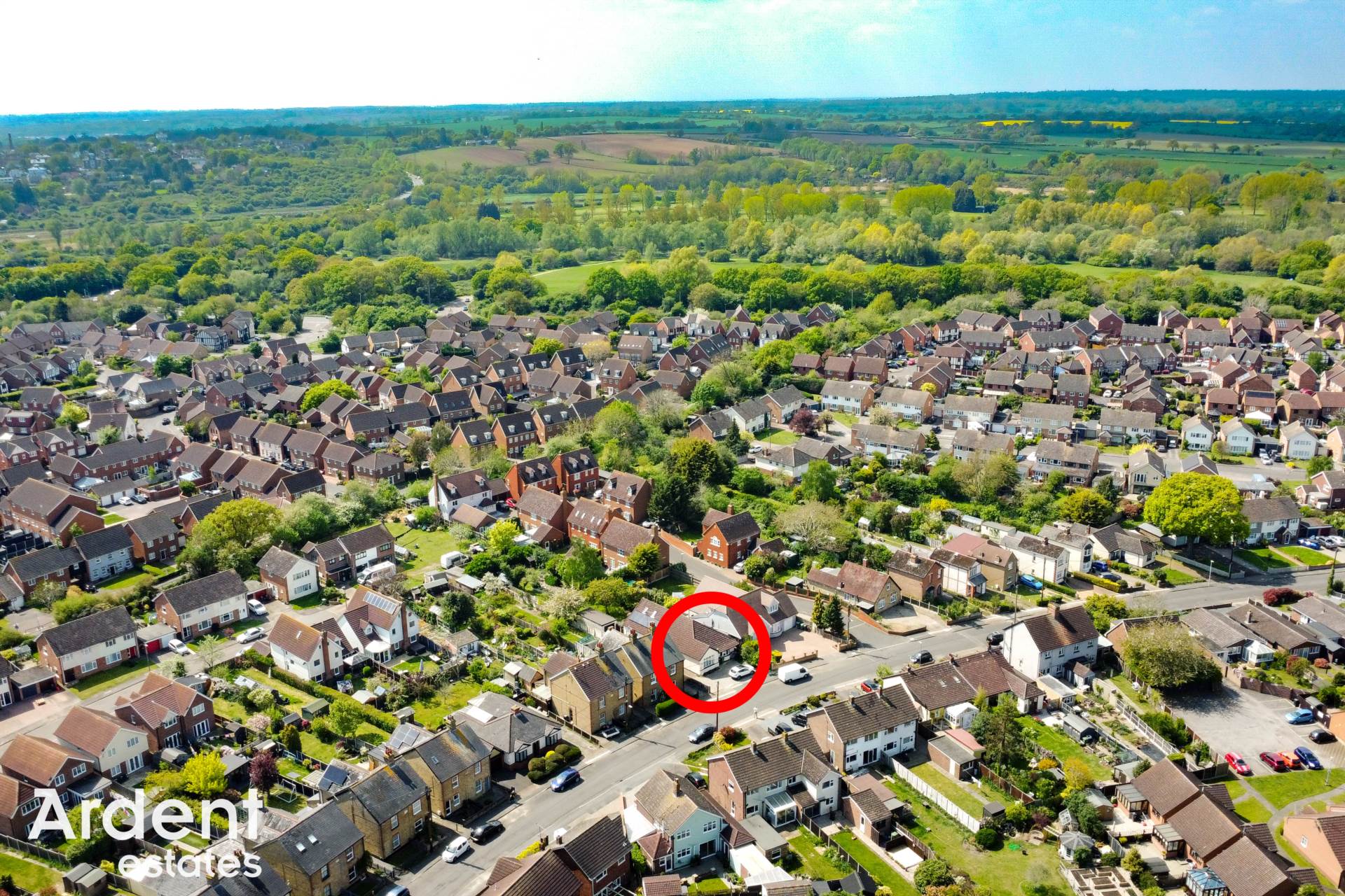Photo 3 of Crescent Road, Heybridge