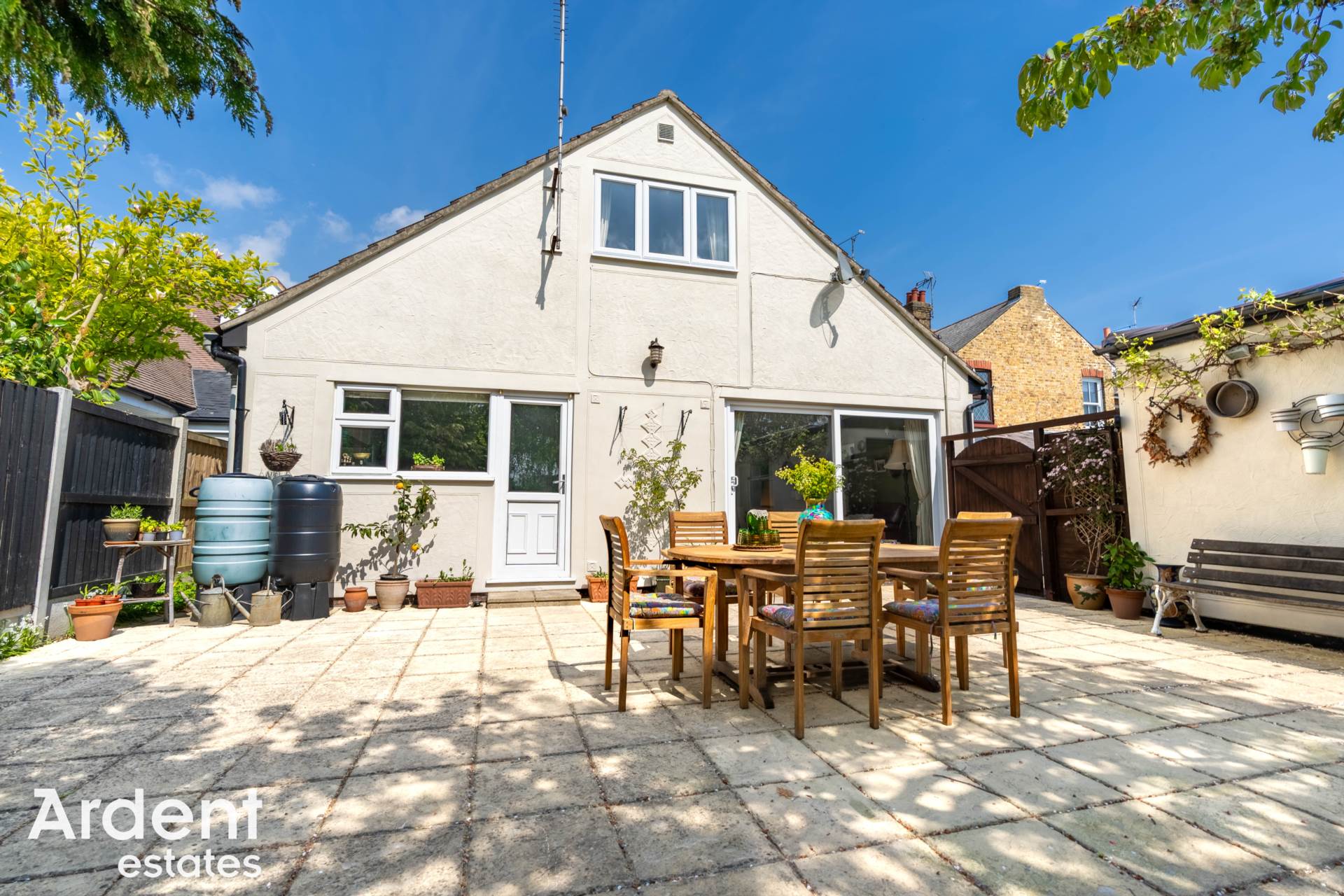Photo 38 of Crescent Road, Heybridge