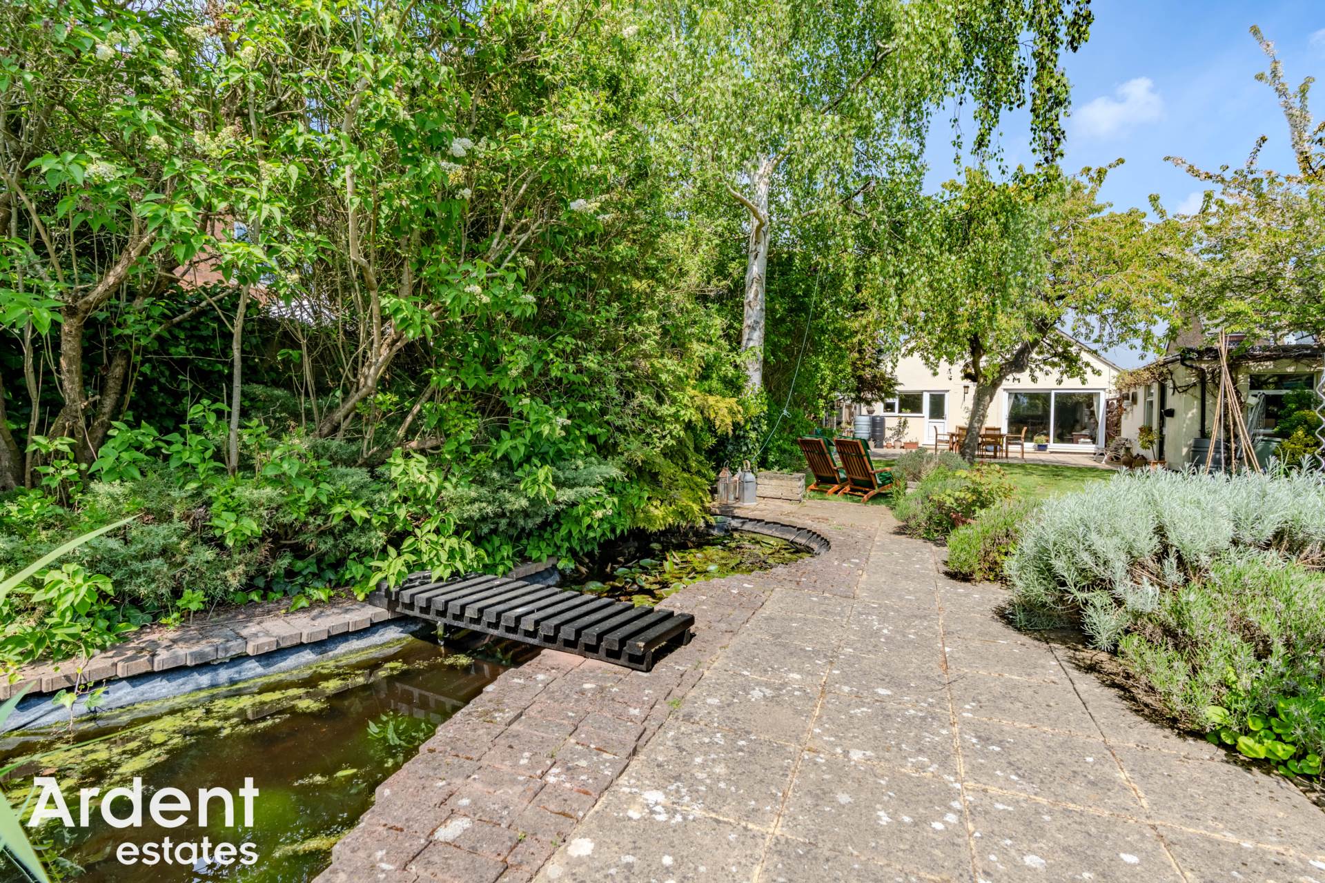 Photo 43 of Crescent Road, Heybridge