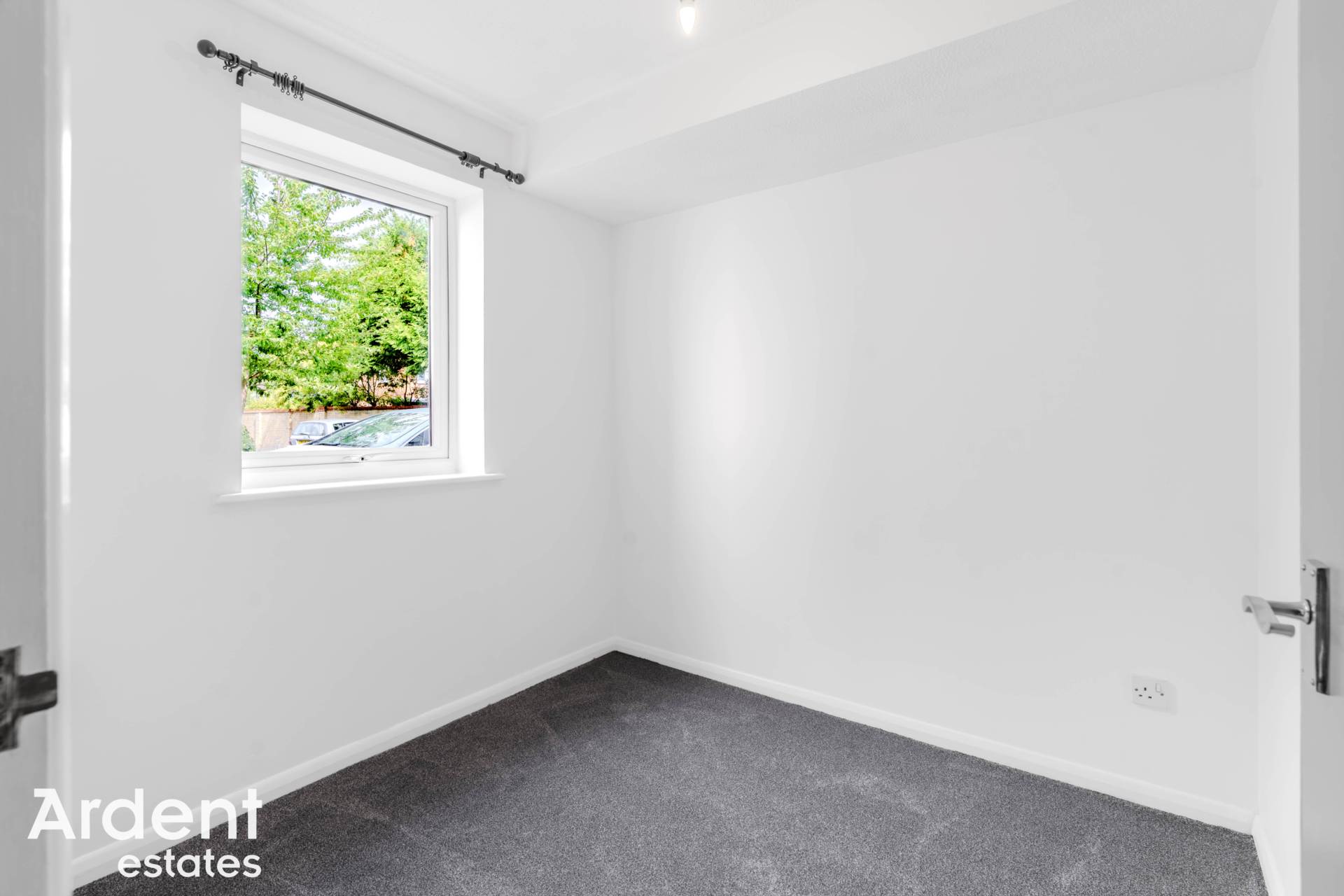 Photo 12 of Brooklands Walk, Chelmsford