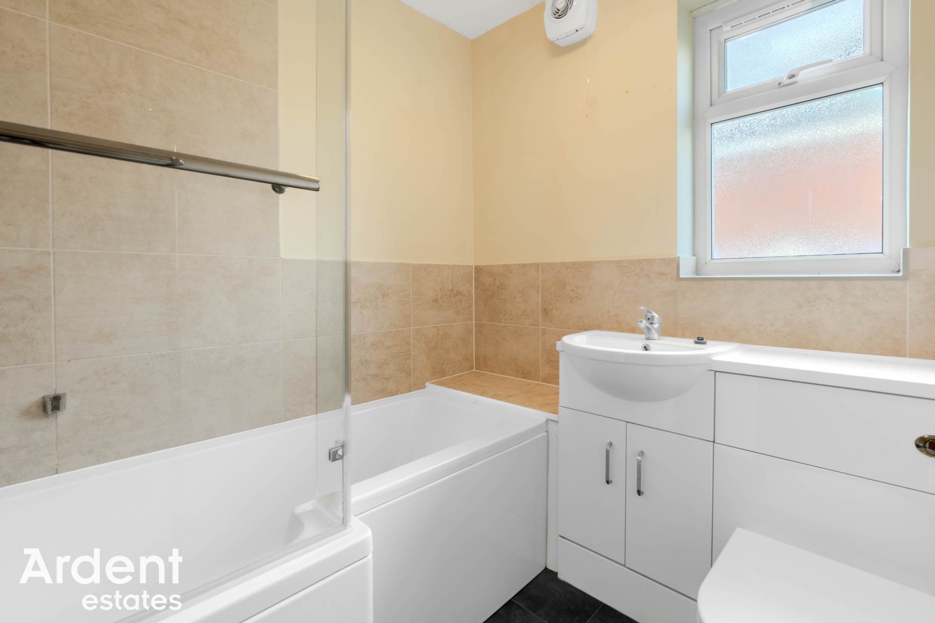 Photo 22 of Tidings Hill, Halstead