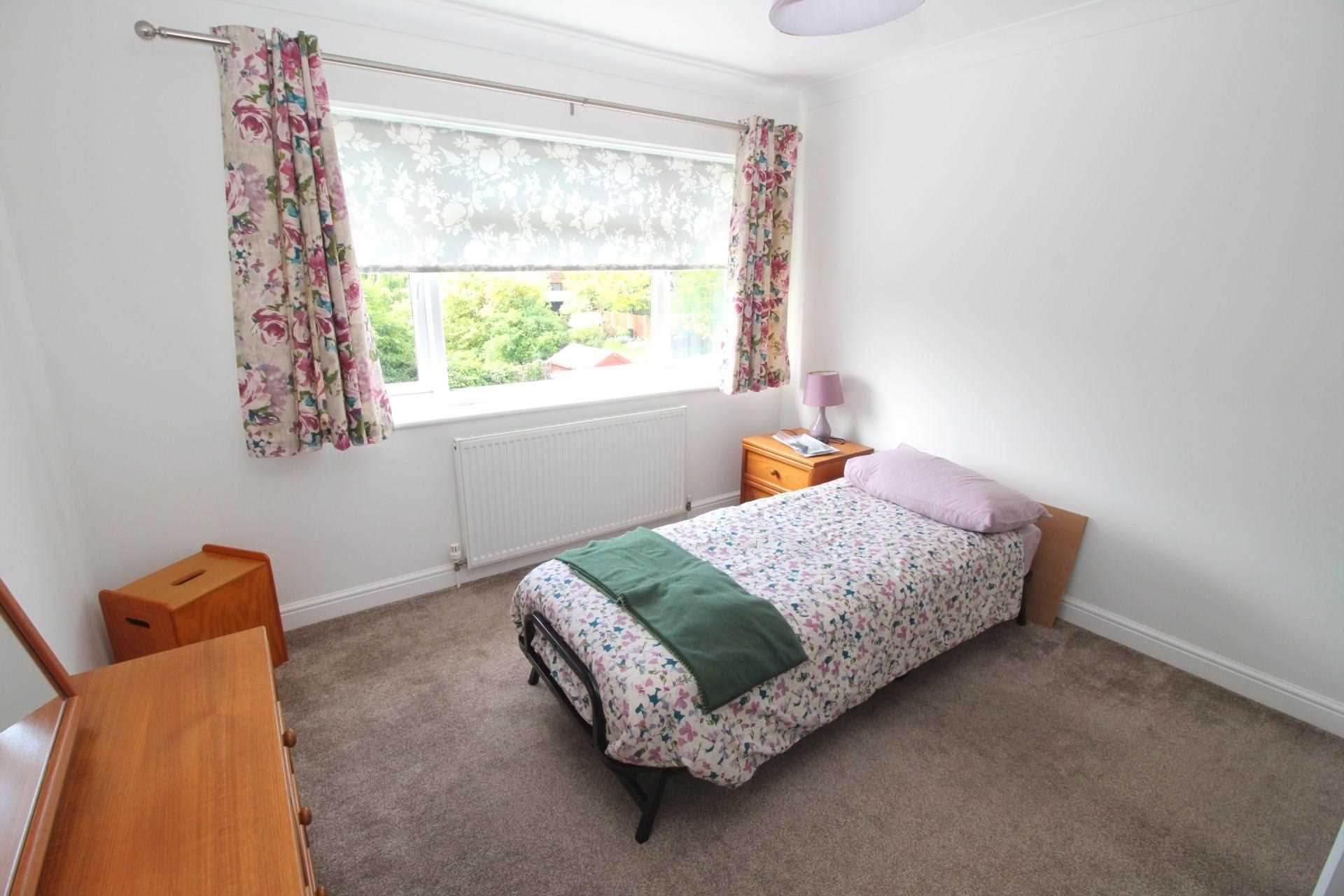 For sale 3 Bedroom SemiDetached, Basin Road, Heybridge Basin Ardent