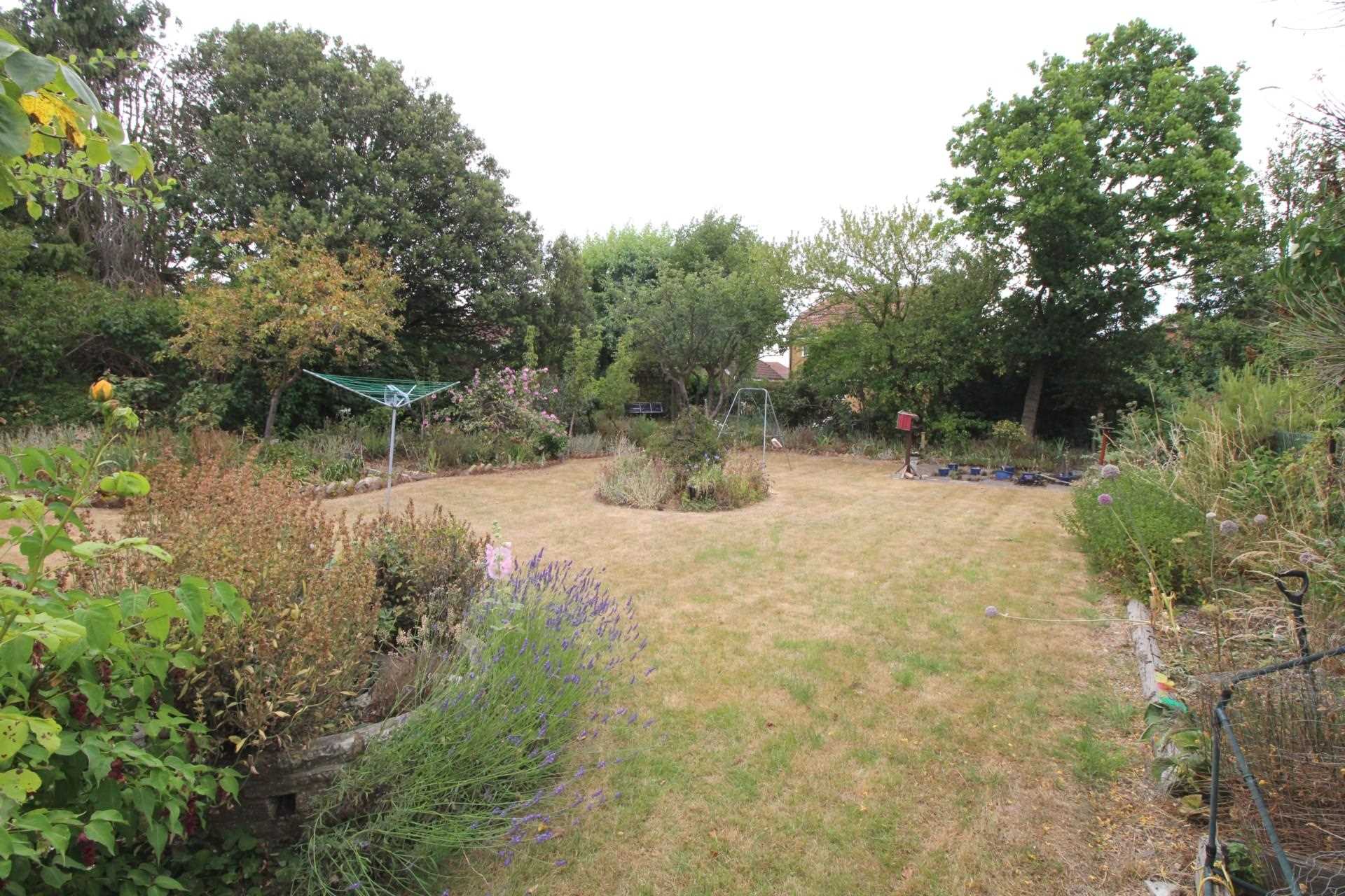 For sale 3 Bedroom Detached, Basin Road, Heybridge Basin Ardent Estates