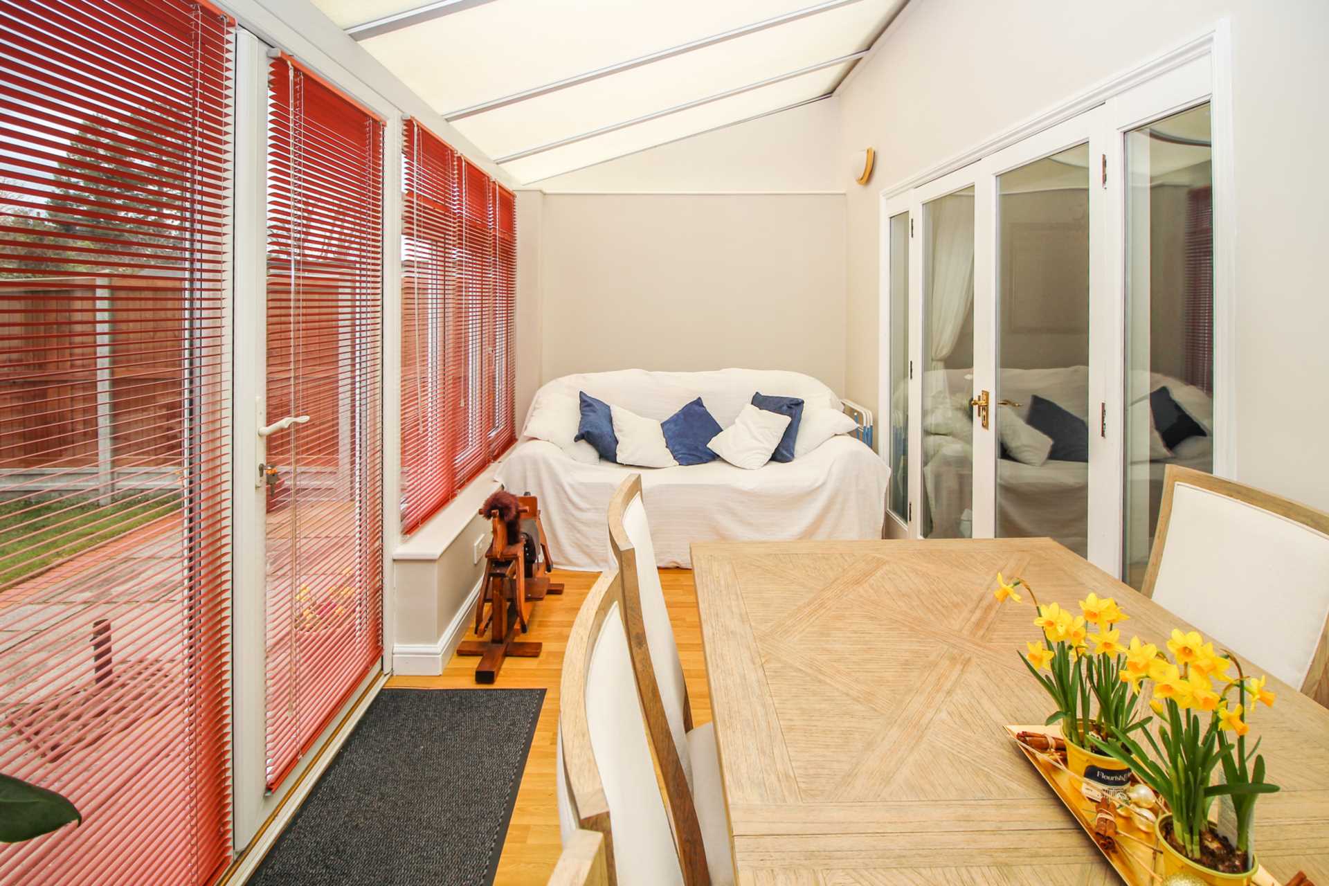 For sale 3 Bedroom SemiDetached, Basin Road, Heybridge Basin Ardent