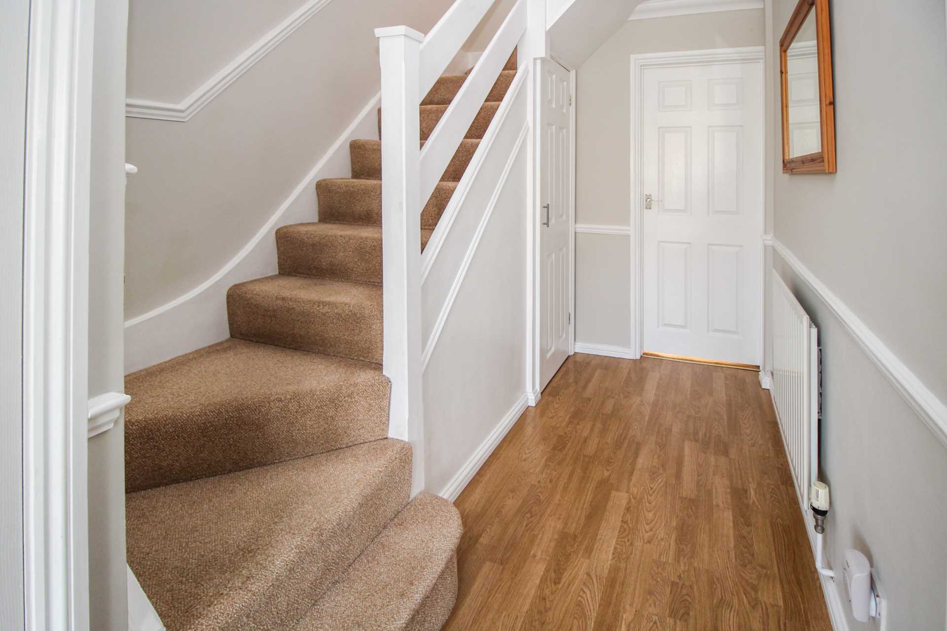 For sale 3 Bedroom SemiDetached, Basin Road, Heybridge Basin Ardent