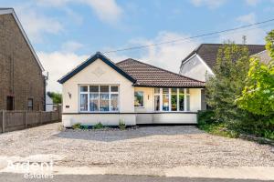 Photo of Crescent Road, Heybridge