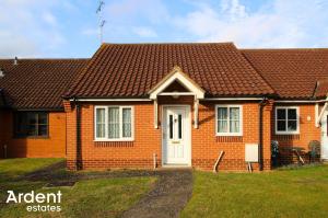 Photo of Crescent Road, Heybridge, CM9